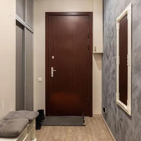 Lovely 2-Bdrm Condo Ideal For Couples And Family With Children, Free Parking On Premises Riga Exterior photo